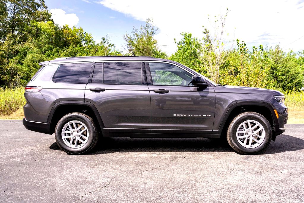 New Car 2025 Jeep Grand Cherokee L  Laredo For Sale Under $40,000 In Taylor, Texas