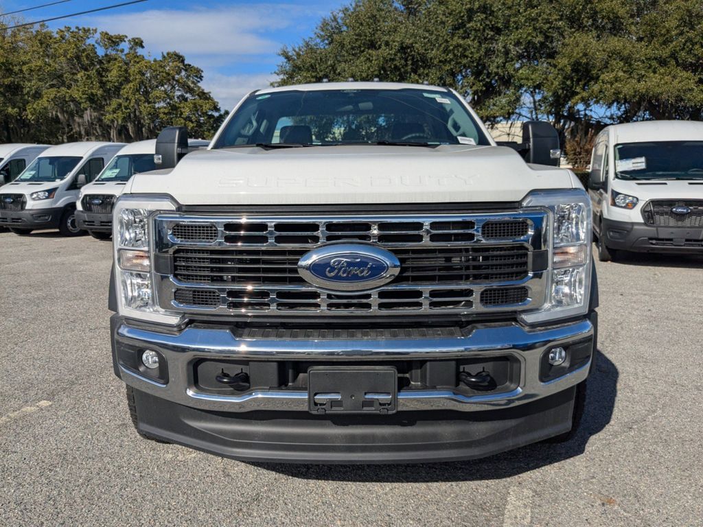 2025 Ford F-550 Chassis XL