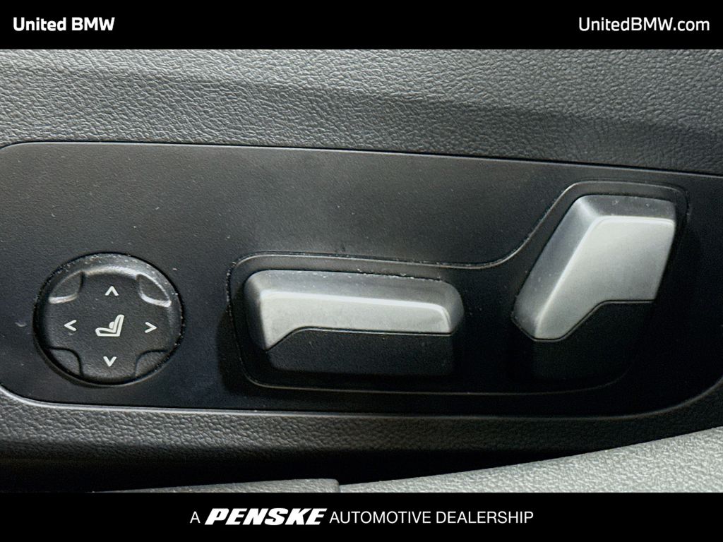 Thumbnail: 2023 BMW i4 - 4