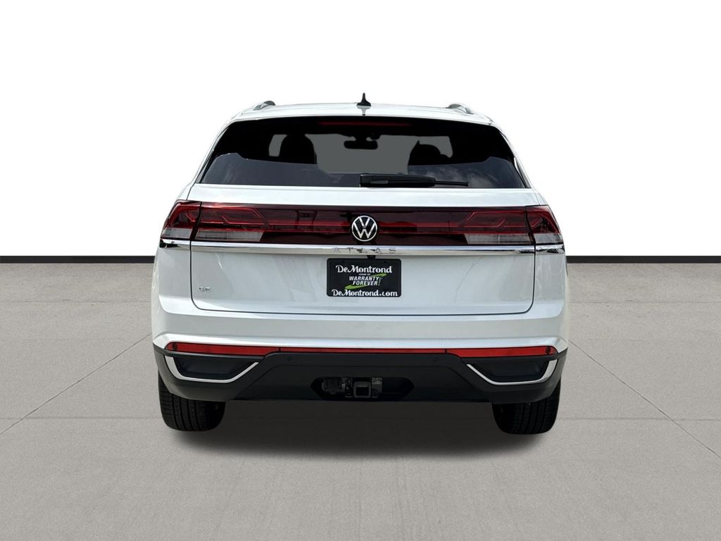 2026 Volkswagen Atlas Cross Sport 2.0T SE w/Technology White at DeMontrond Auto Country