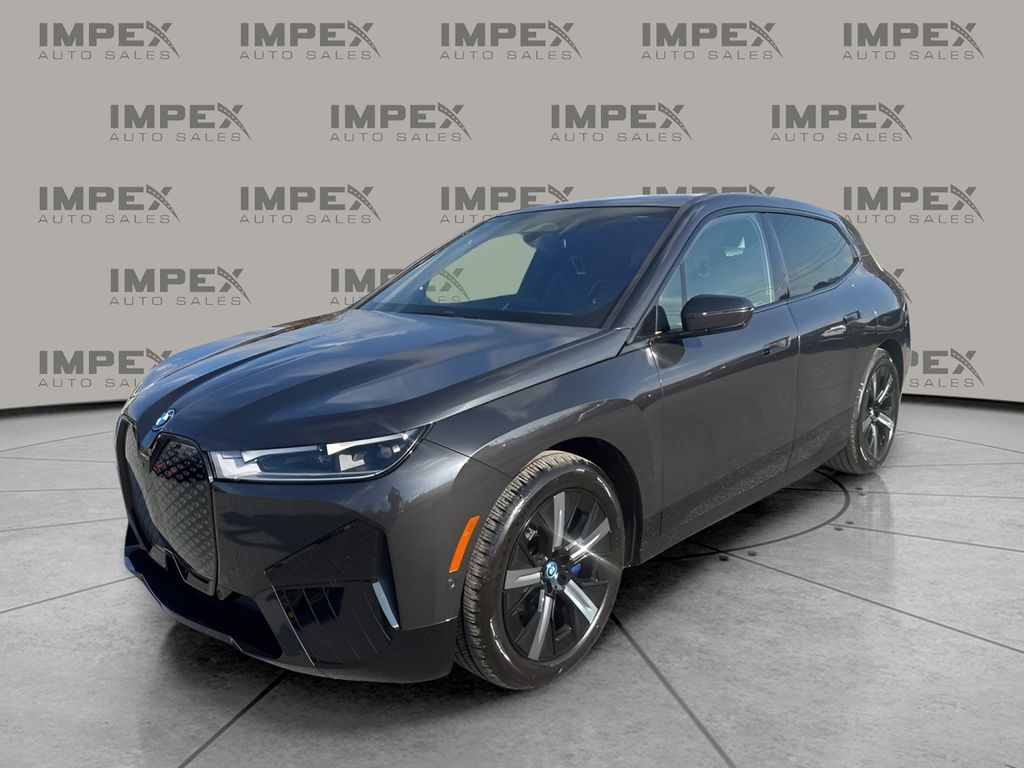 2022 BMW iX xDrive50's photo