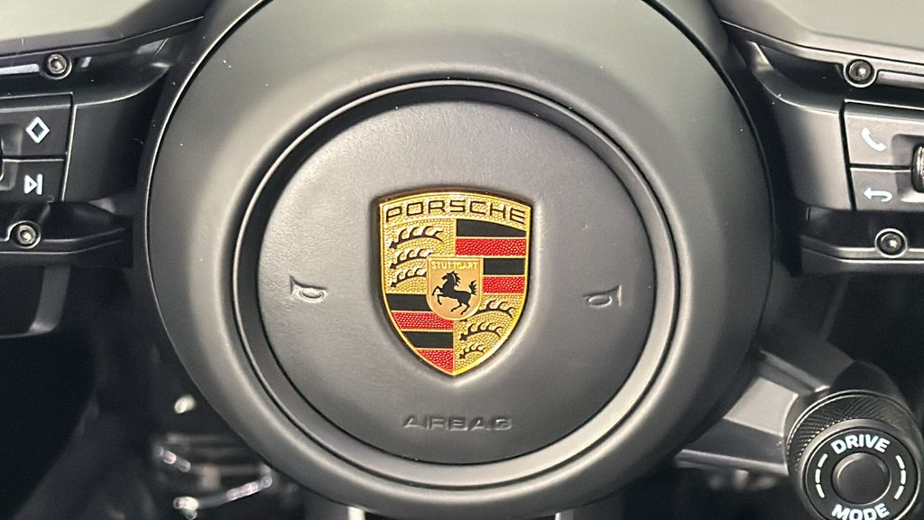 Thumbnail: 2022 Porsche 911 - 20