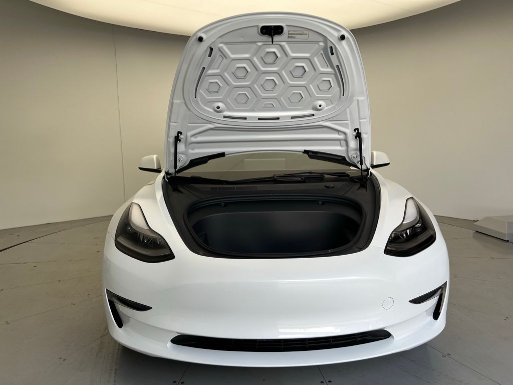 Thumbnail: 2023 Tesla Model 3 - 28
