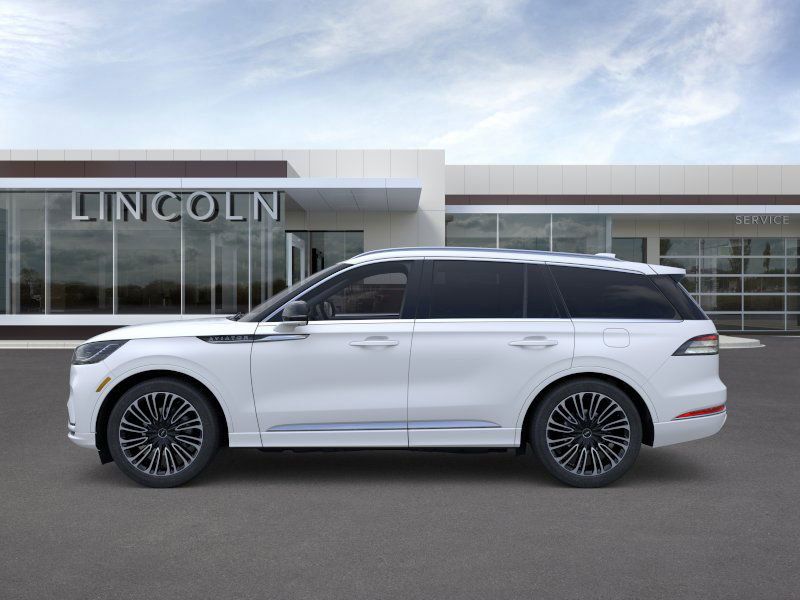 Thumbnail: 2026 Lincoln Aviator - 3