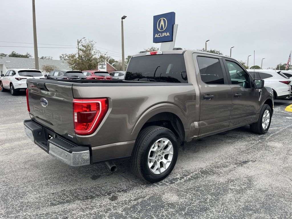 2023 Ford F-150 XLT 4