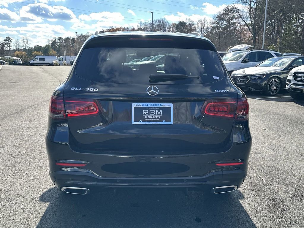 2022 Mercedes-Benz GLC GLC 300 7