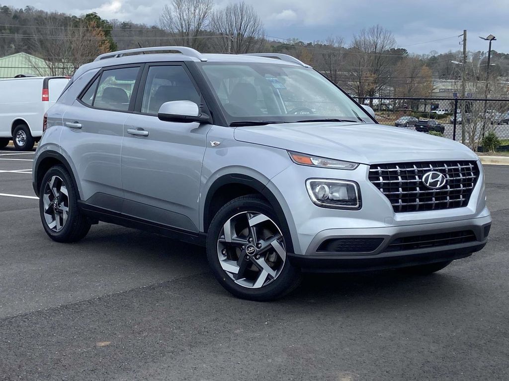 2023 Hyundai Venue SEL FWD