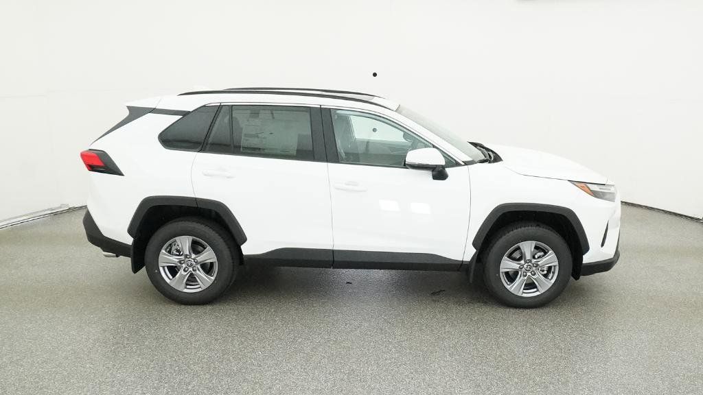 Thumbnail: 2025 Toyota RAV4 - 16