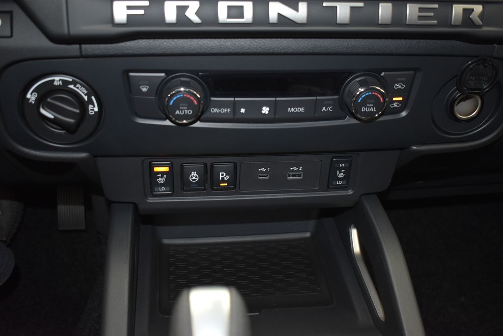 Thumbnail: 2026 Nissan Frontier - 25