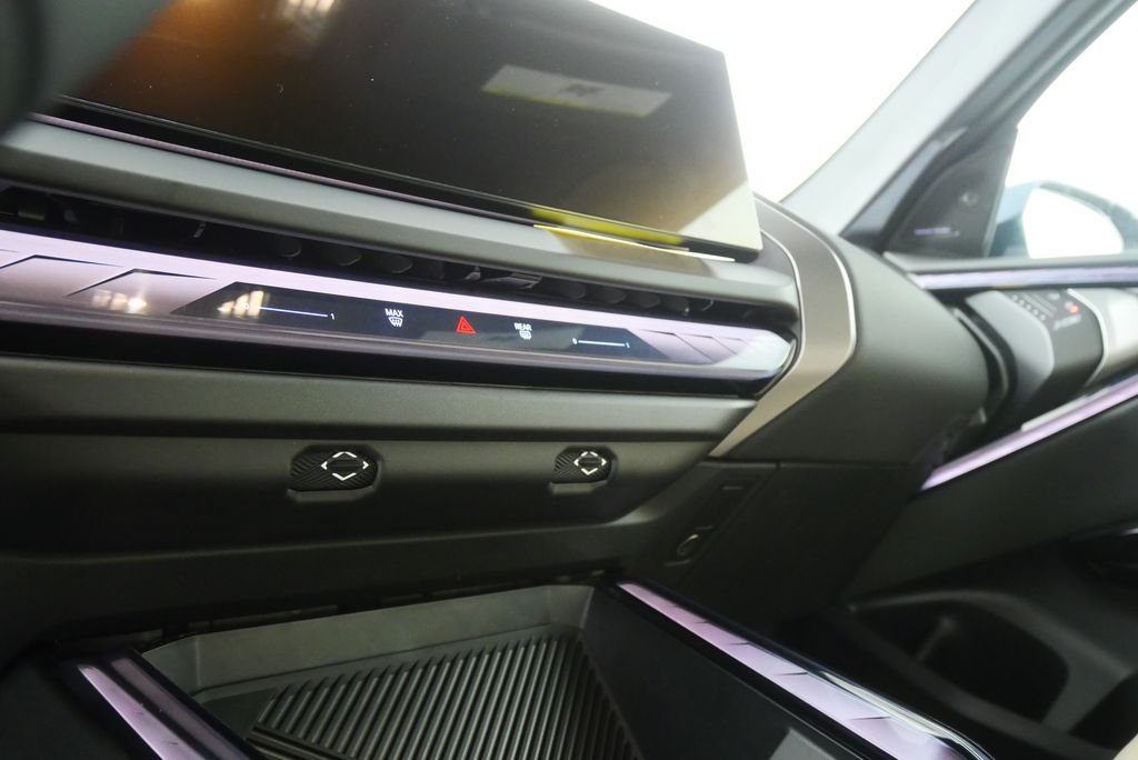 Thumbnail: 2026 BMW X3 - 21