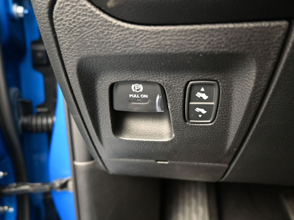 New 2026 Hydro Blue Pearlcoat Ram Big Horn/Lone Star image 28