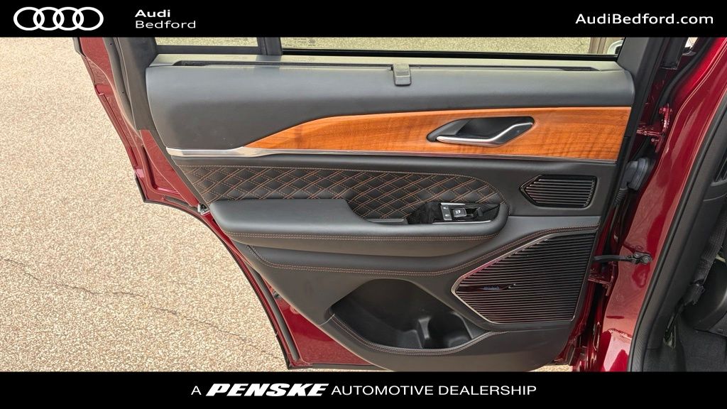 Thumbnail: 2022 Jeep Grand Cherokee - 18