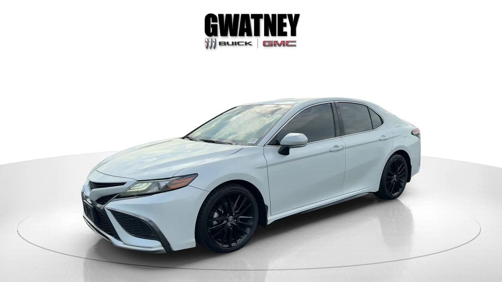 2021 Toyota Camry XSE FWD