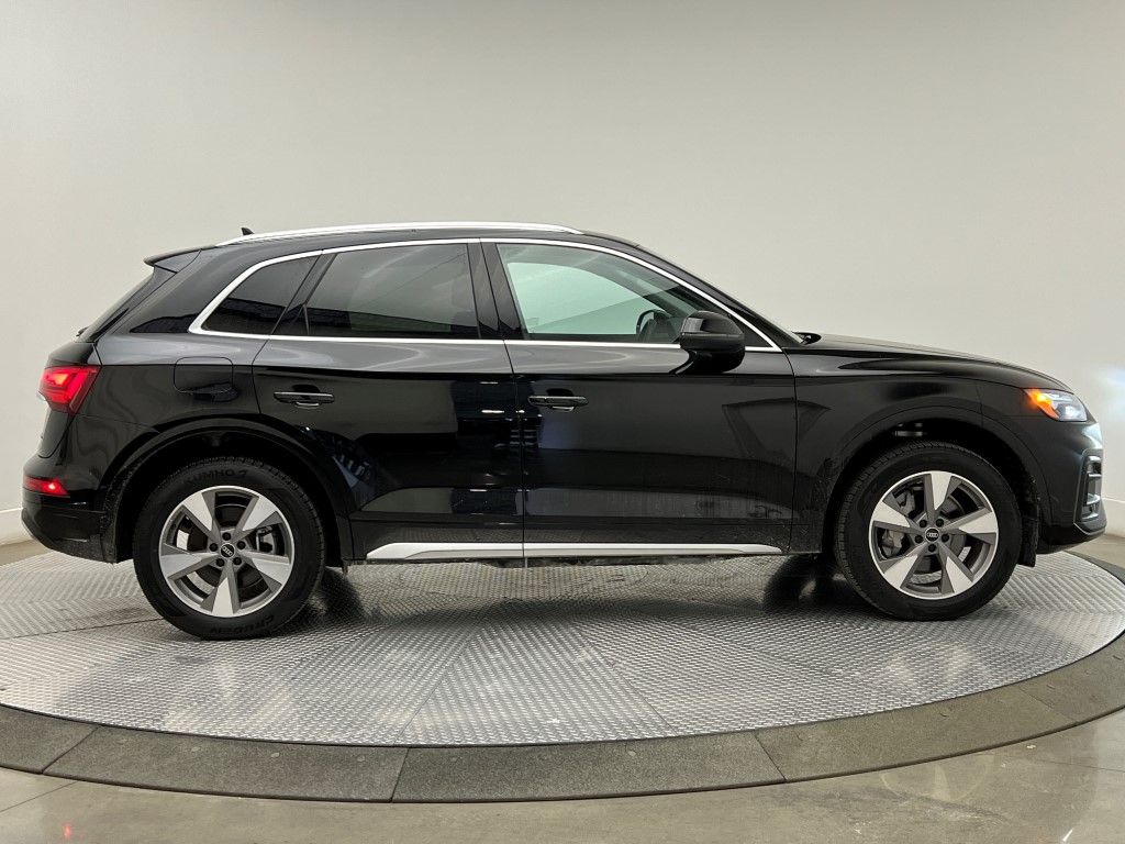 Thumbnail: 2023 Audi Q5 - 6