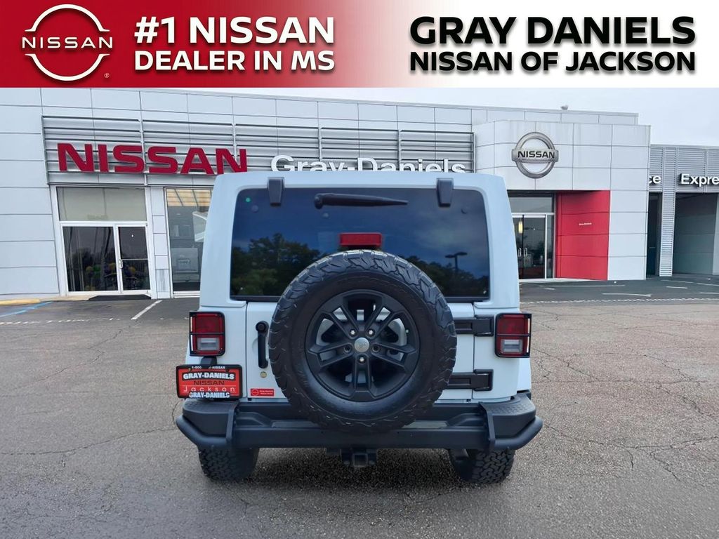 Used 2017 Jeep Wrangler SUV