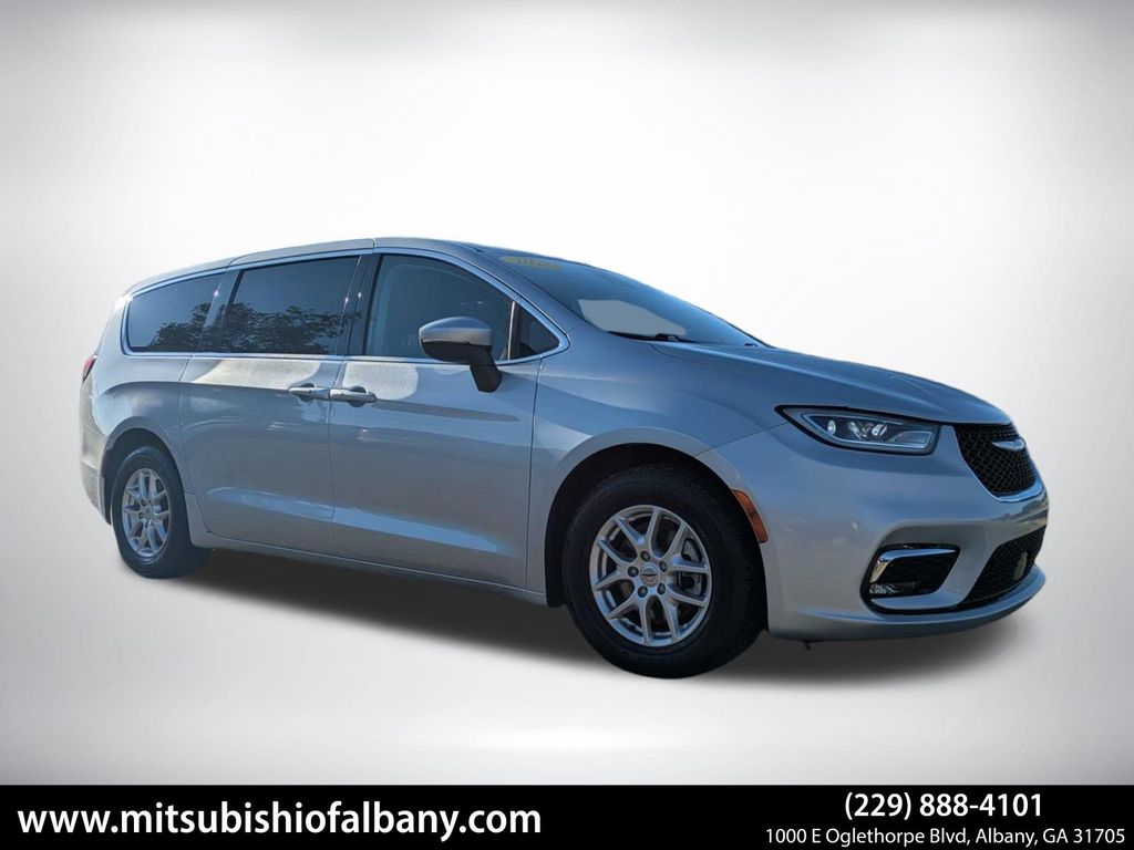 2023 Chrysler Pacifica Touring L FWD