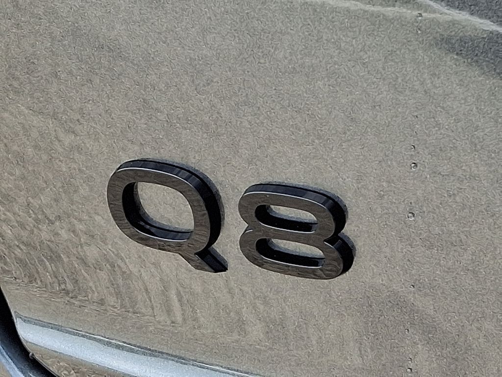Thumbnail: 2026 Audi Q8 - 11