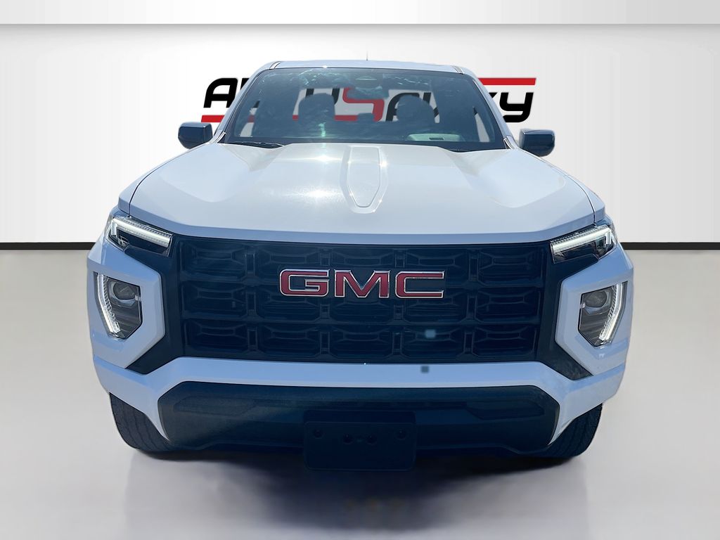Used 2024 White GMC Elevation image 2