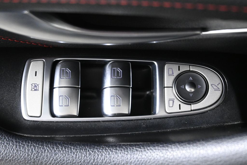 Thumbnail: 2020 Mercedes-Benz E-Class - 29