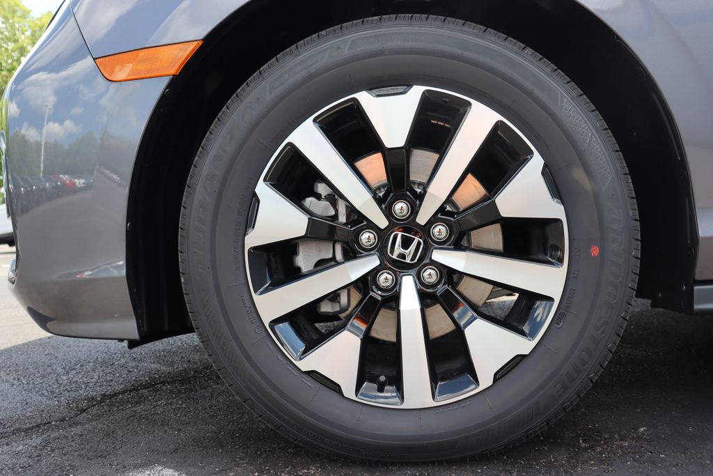 Thumbnail: 2026 Honda Odyssey - 10