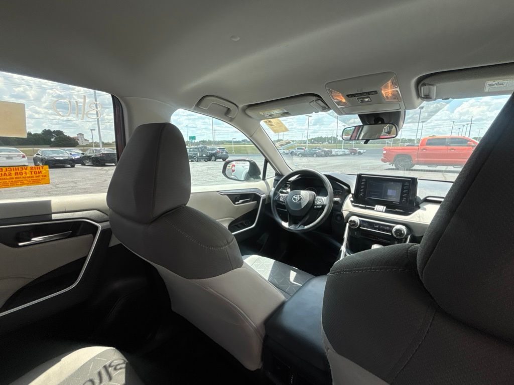 Used 2021 Toyota RAV4 SUV