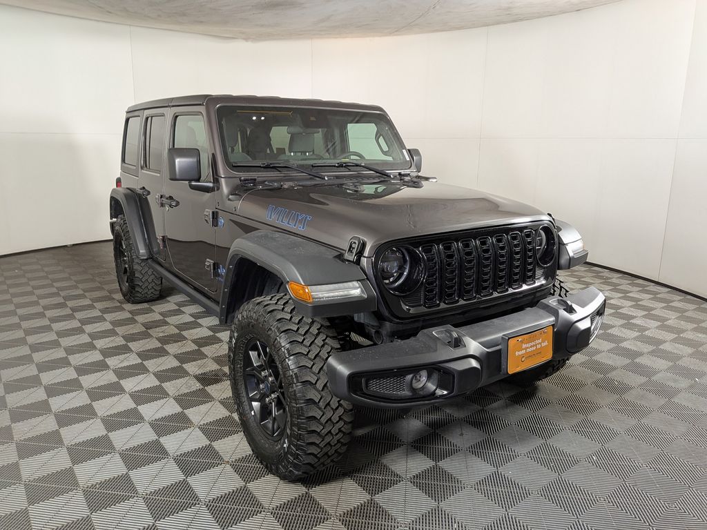 View vehicle photo 6