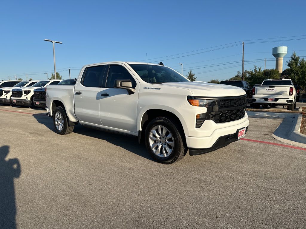 Used Car 2022 Chevrolet Silverado 1500  Custom For Sale Under $35,000 In Austin, Texas