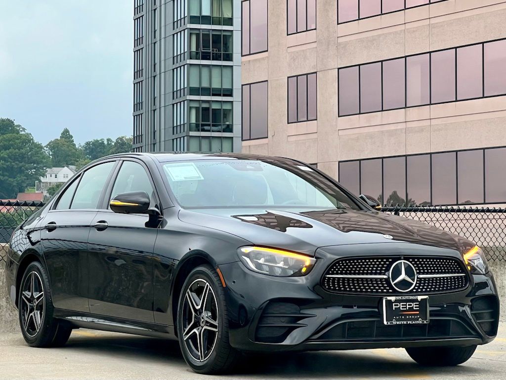 Obsidian Black Metallic 2022 Mercedes-Benz E-Class Sedan All-Wheel Drive 9-Speed Automatic