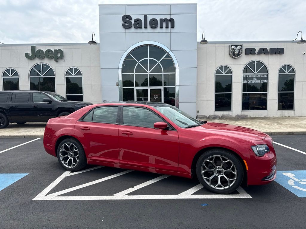 Redline 3 Coat Pearl 2015 Chrysler 300 Sedan Rear-Wheel Drive 8-Speed Automatic