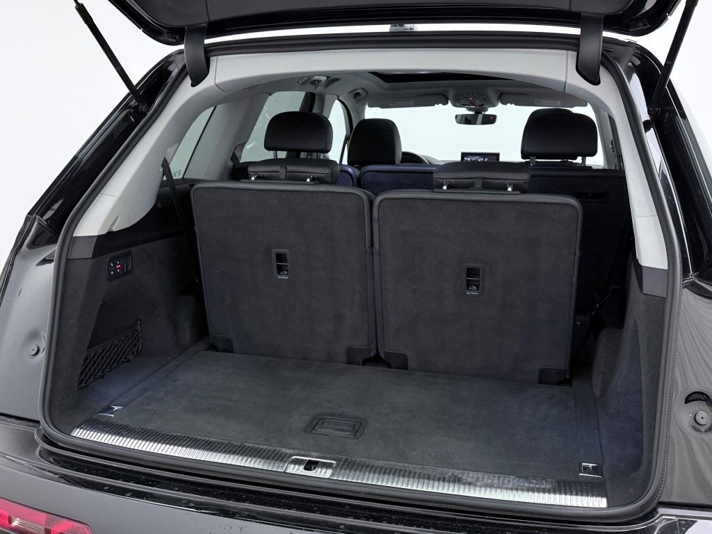 Thumbnail: 2017 Audi Q7 - 24