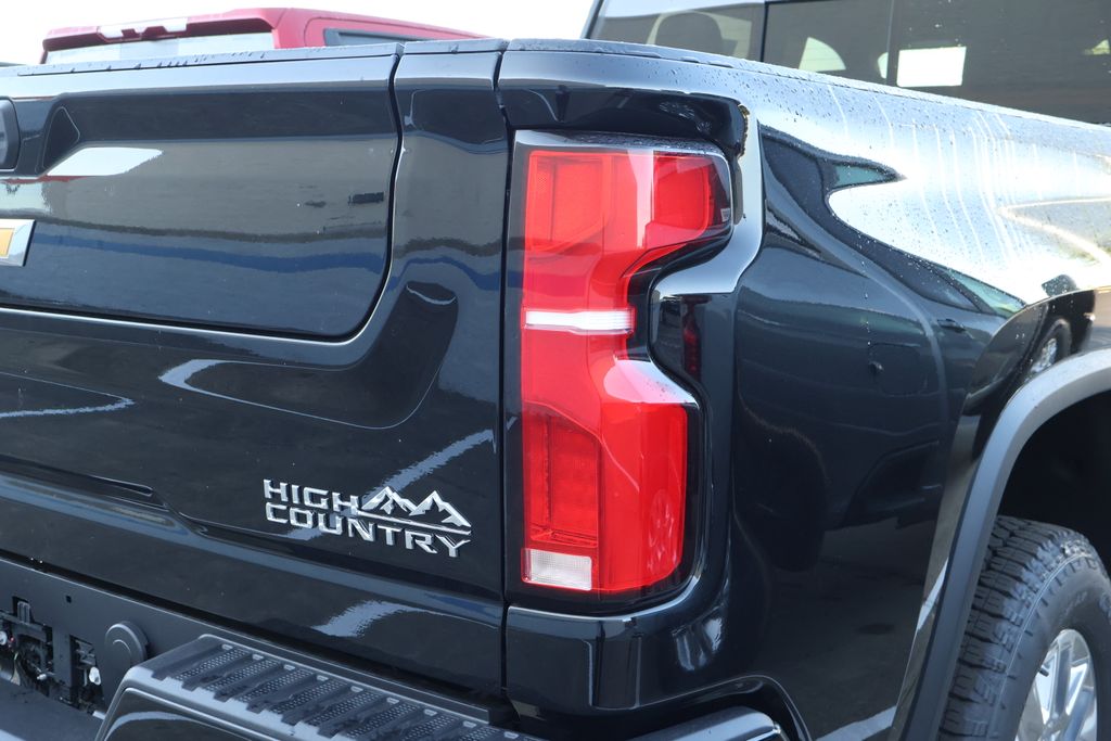 Thumbnail: 2025 Chevrolet Silverado 3500 - 7