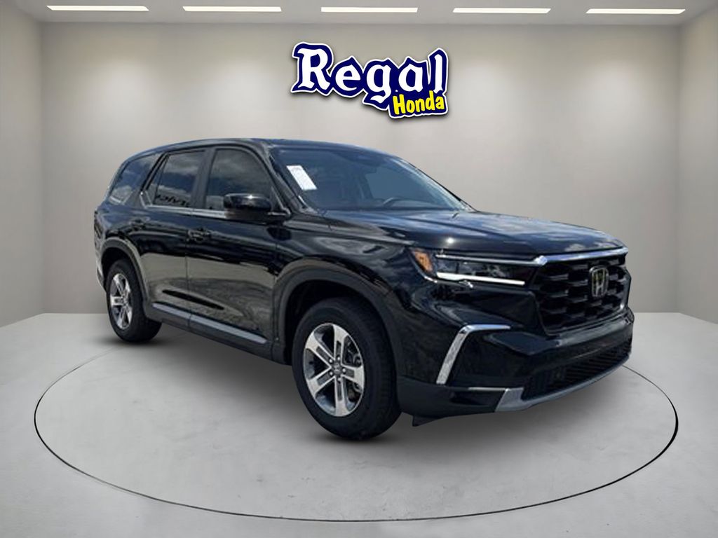 new 2025 Honda Pilot car, priced at $43,195