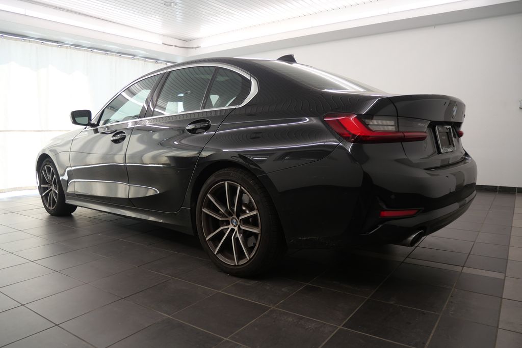 2022 BMW 3 Series 330i 3