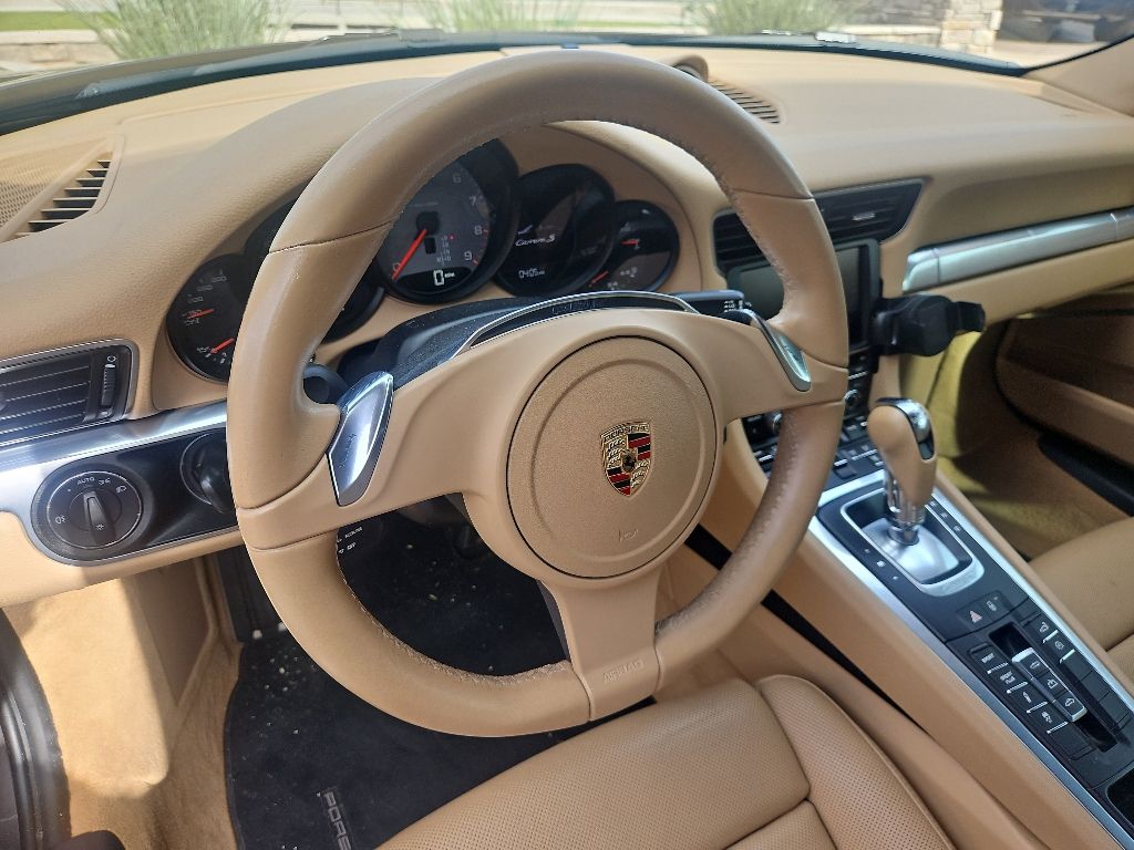 Thumbnail: 2012 Porsche 911 - 8