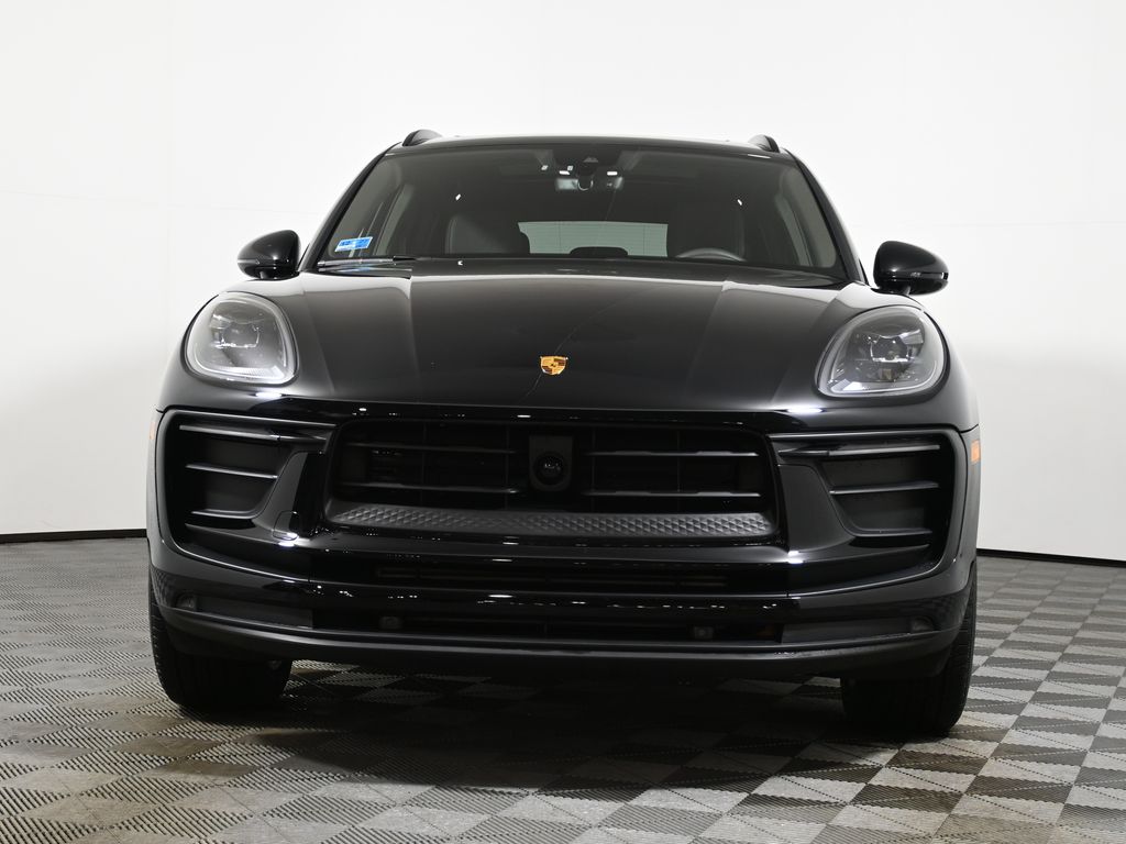 Thumbnail: 2025 Porsche Macan - 10