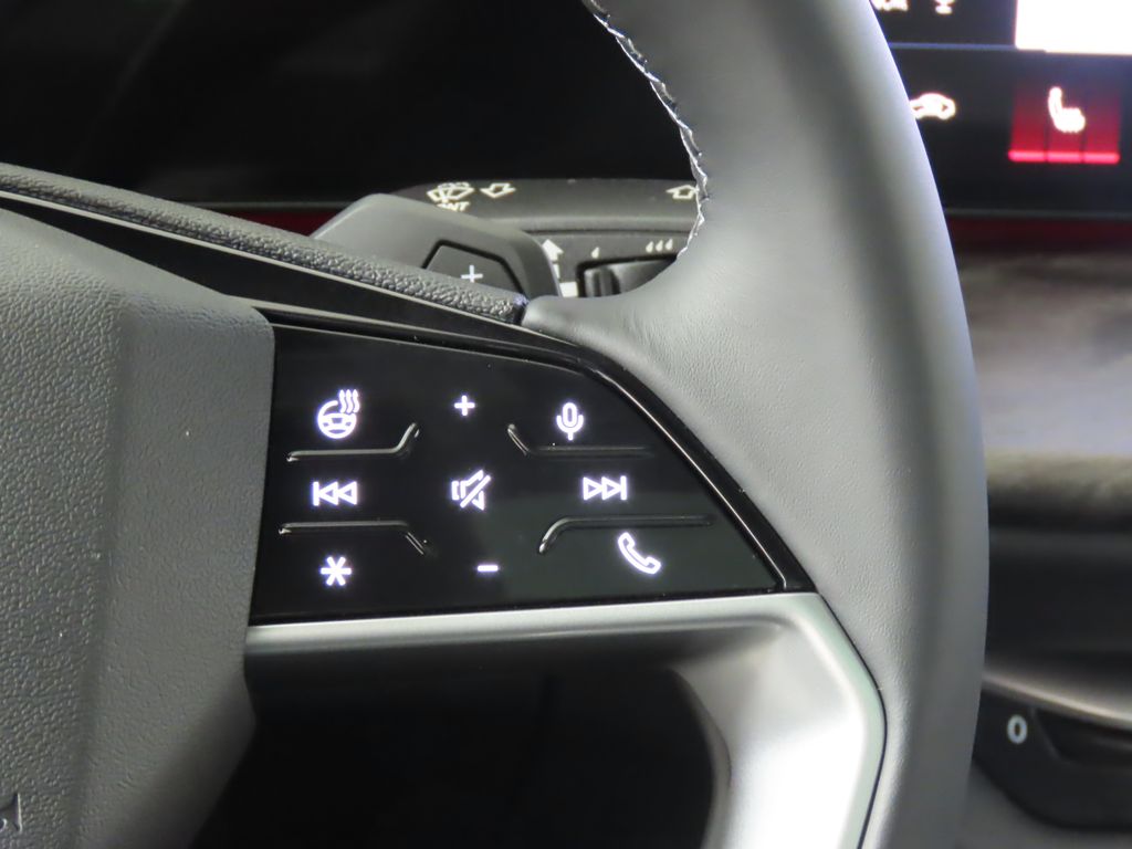 Thumbnail: 2025 Audi Q5 - 17