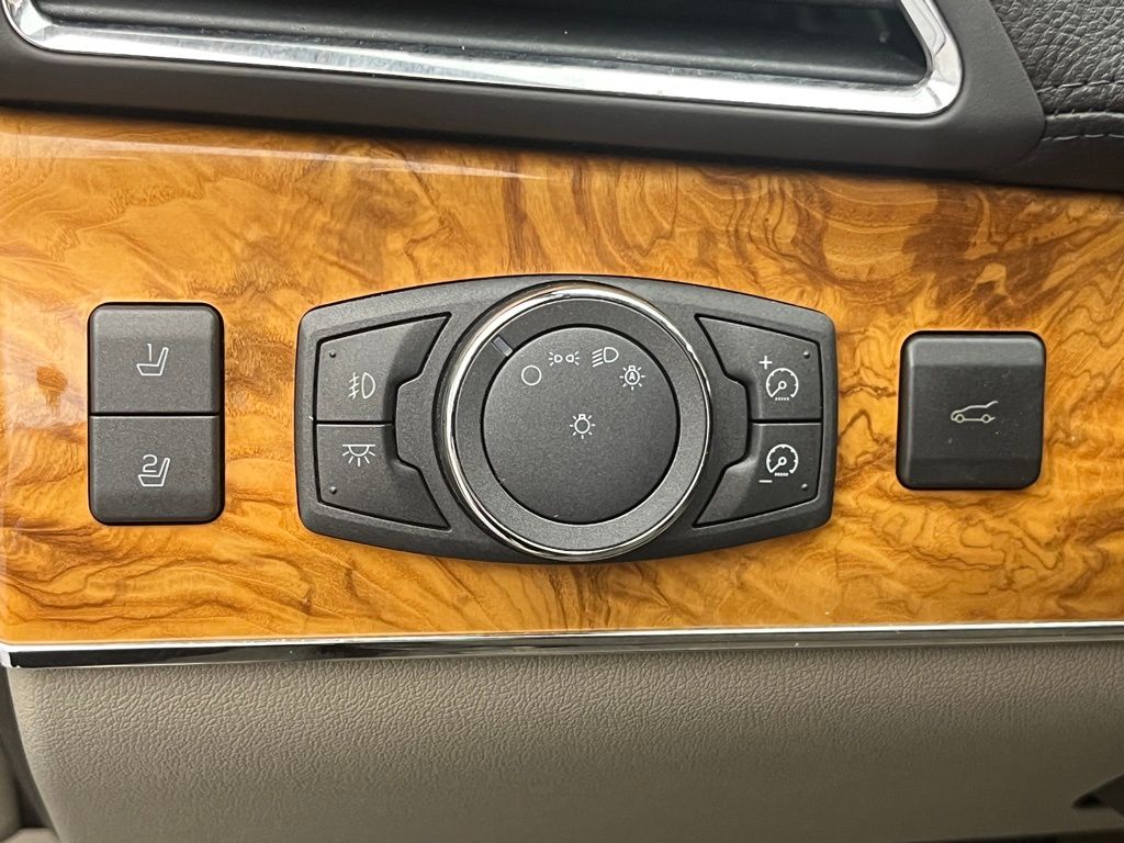 Thumbnail: 2013 Lincoln MKX - 22