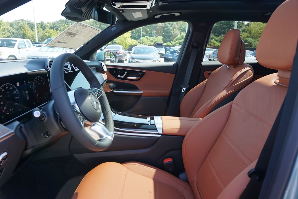 Thumbnail: 2026 Mercedes-Benz GLC - 11