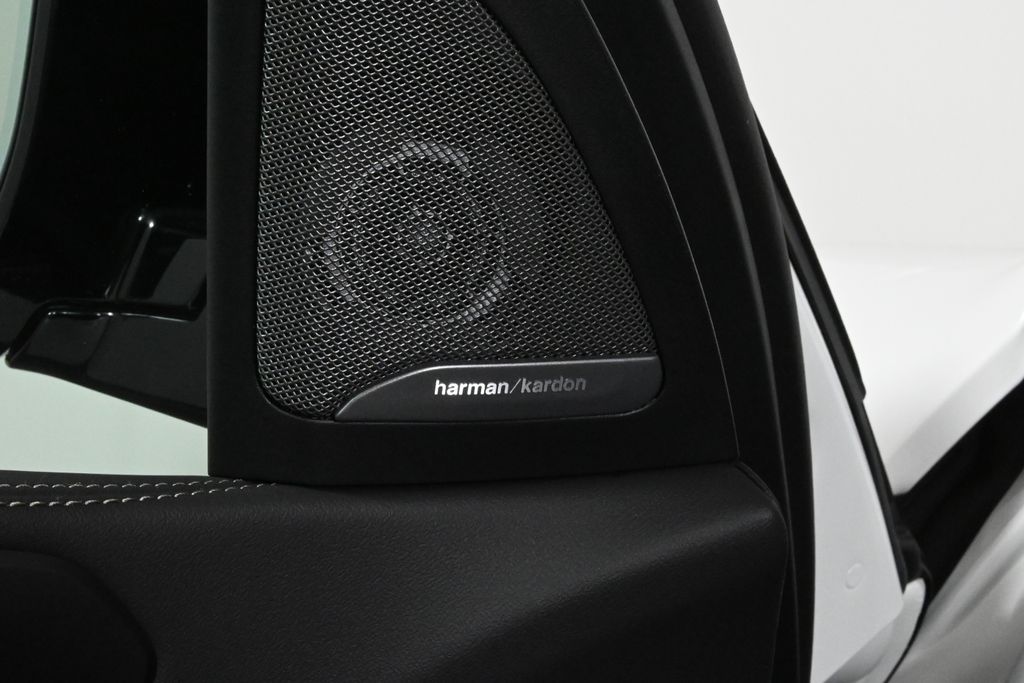 Thumbnail: 2026 BMW X5 - 29