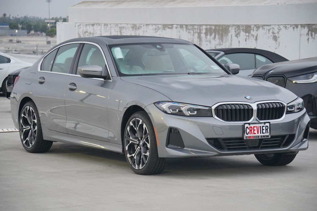 Thumbnail: 2025 BMW 3 Series - 3