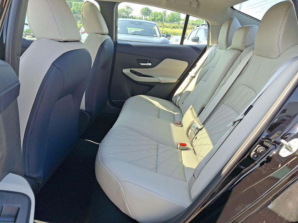 2026 Nissan Sentra — photo 6