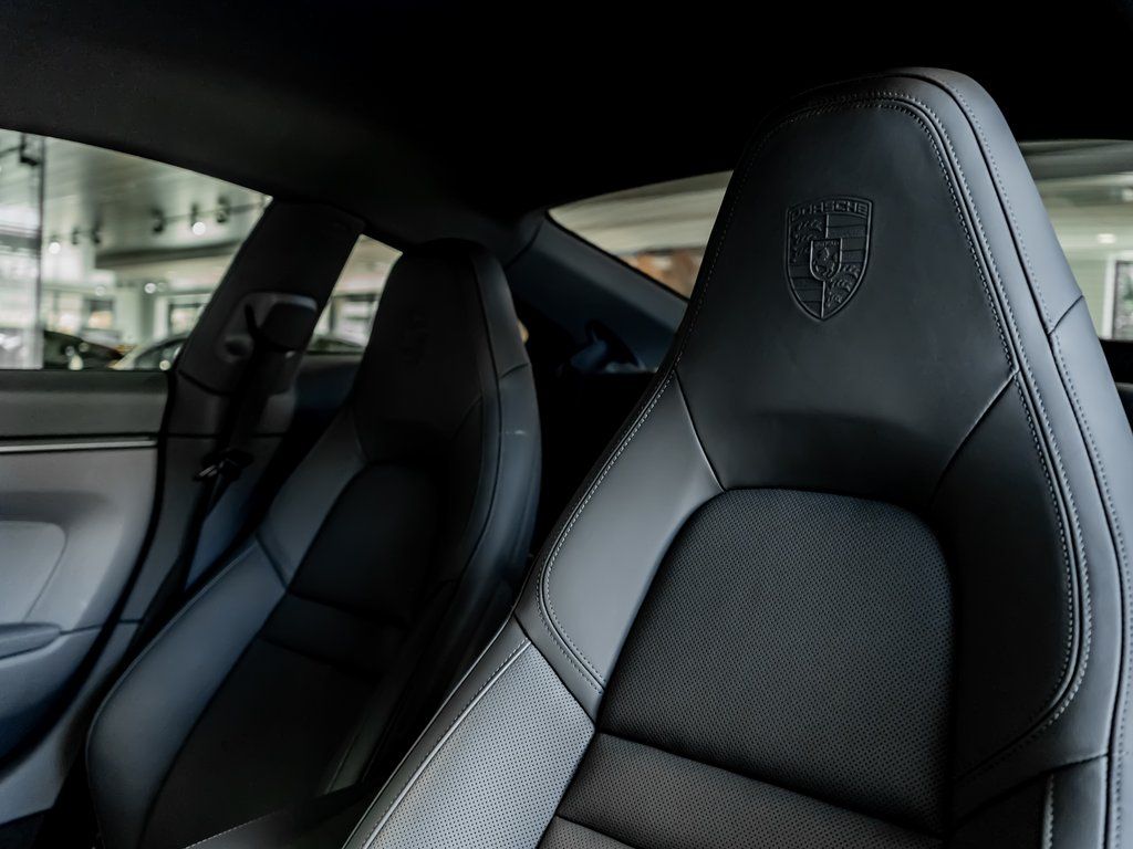 Certified Used 2024  Porsche Carrera 4S image 21