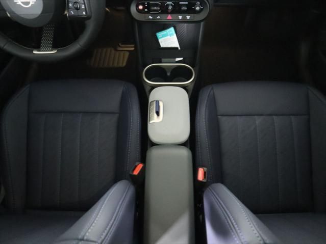 Thumbnail: 2026 MINI Cooper - 17