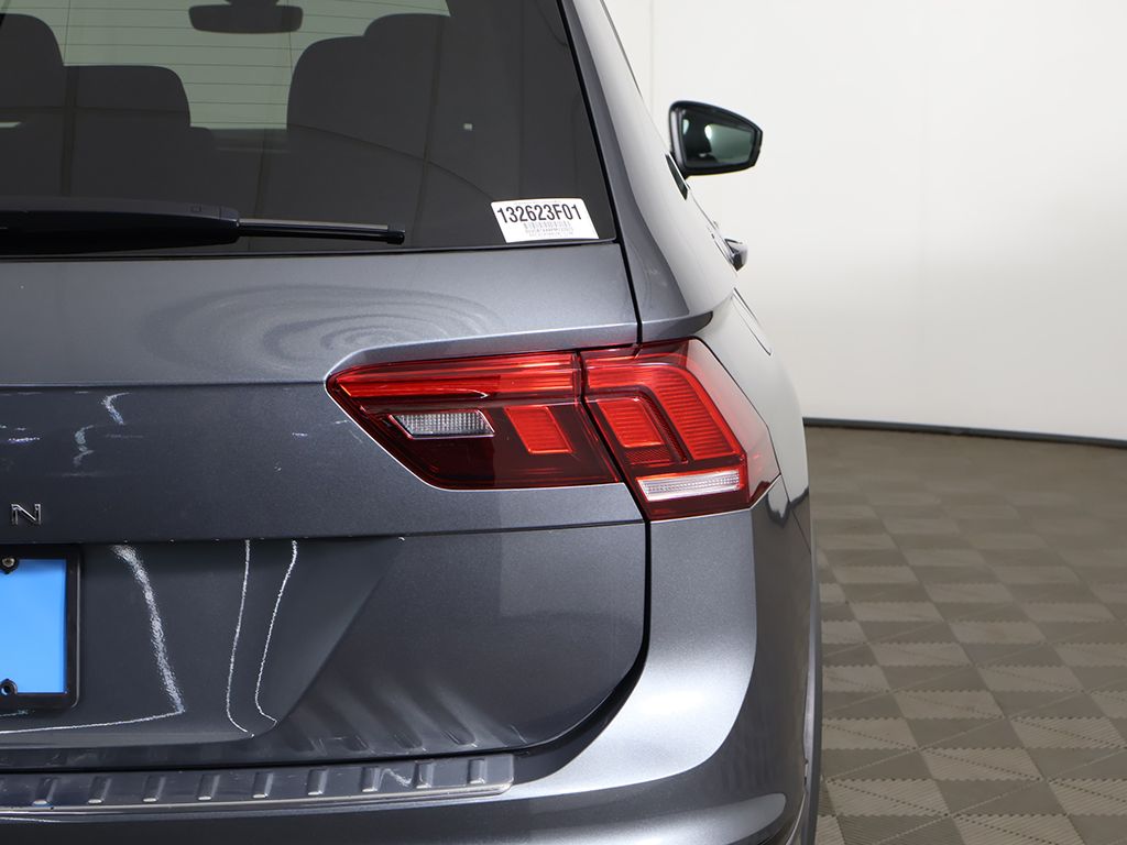 Used 2023 Gray Volkswagen 2.0T SE R-Line Black image 16