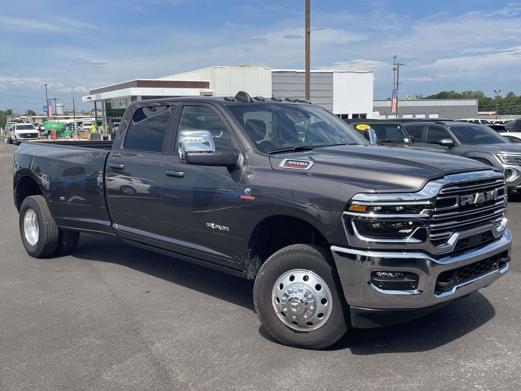 2026 RAM 3500 Laramie Crew Cab LB DRW 4WD
