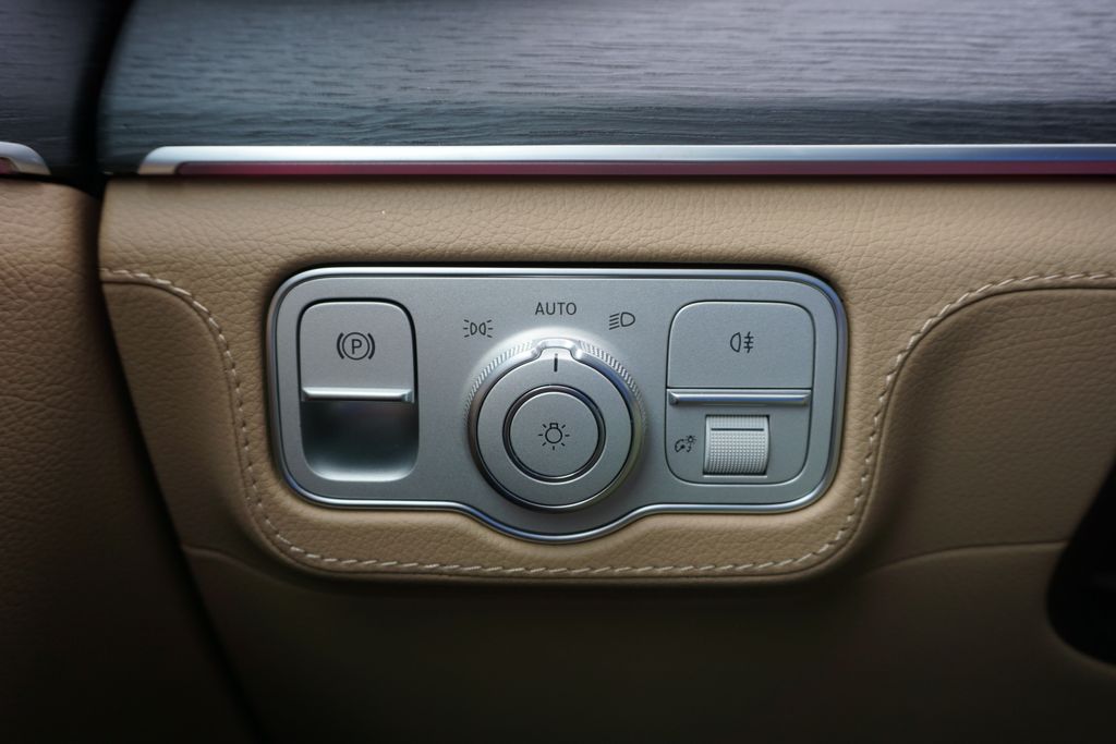 2025 Mercedes-Benz GLS 450 4MATIC 30