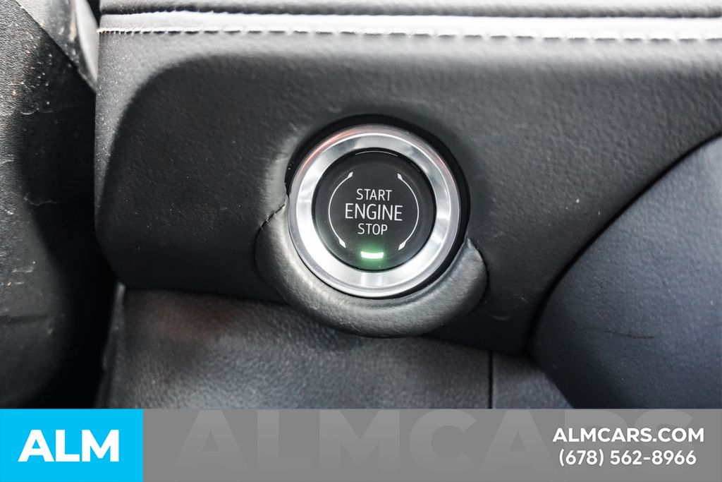 Used 2025 White Chevrolet LT image 30