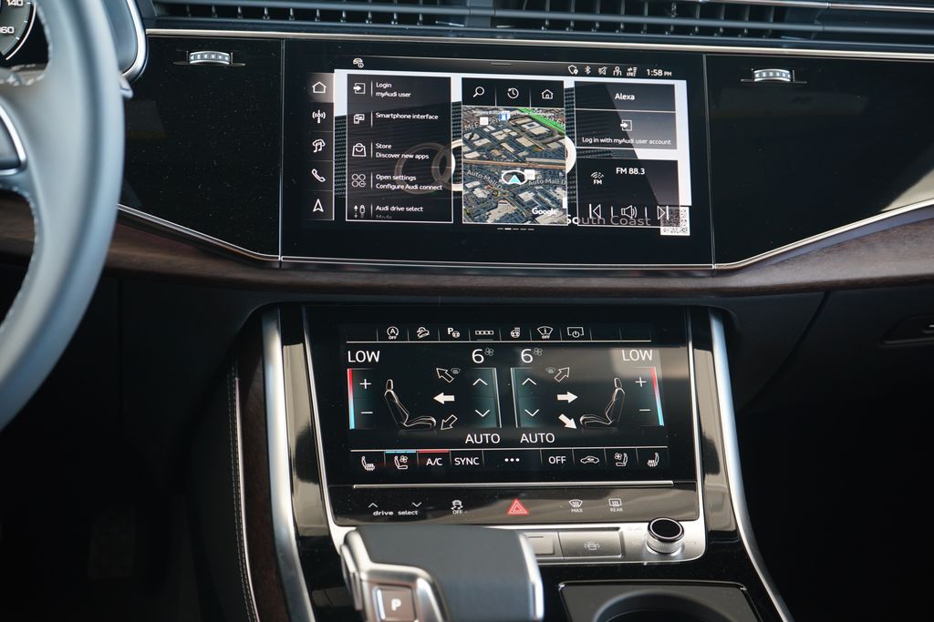 Thumbnail: 2026 Audi Q8 - 10