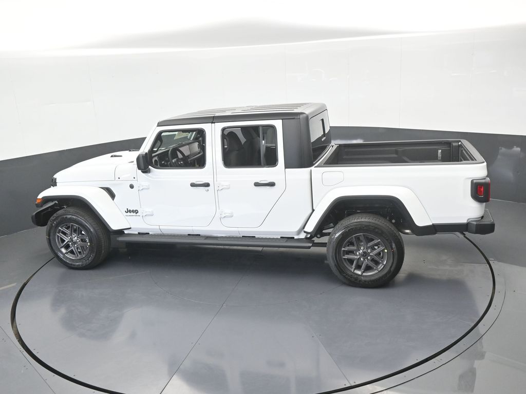 New 2026 bright white clearcoat Jeep Sport S image 40