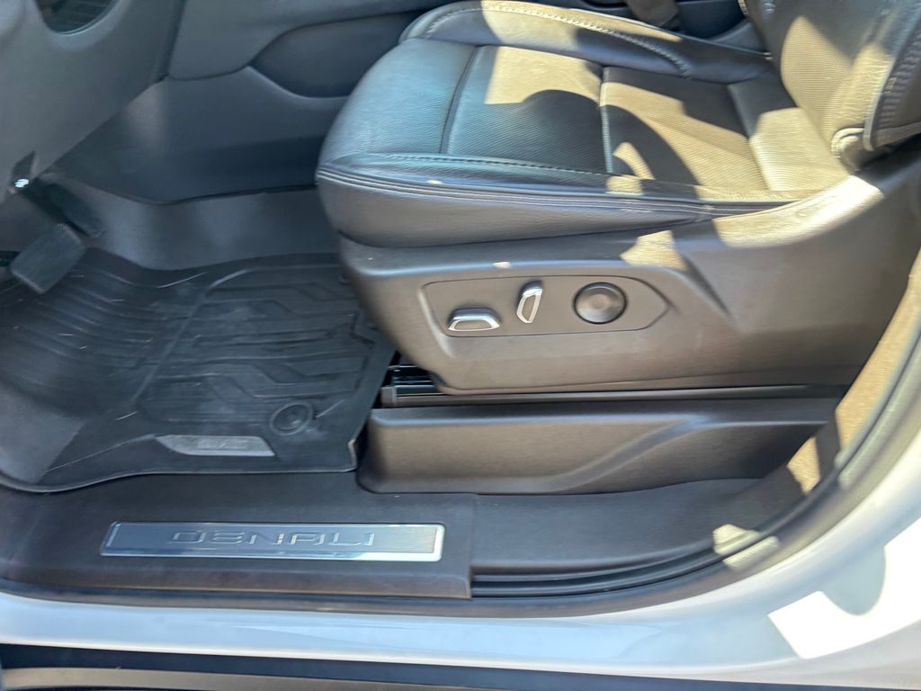 Used Car 2022 Gmc Yukon  Denali For Sale Under $60,000 In Austin, Texas